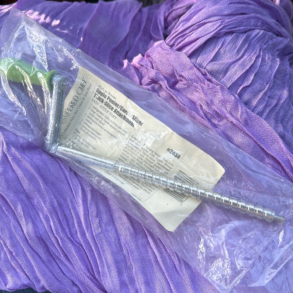 The Pampered Chef #2433 Thick-Slice Attachment Apple Peeler Corer Slicer NEW